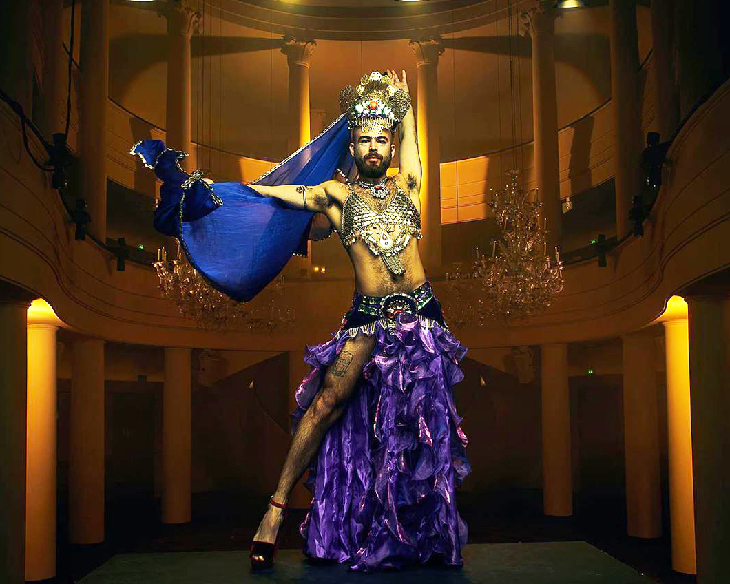 The Darvish, dansare.